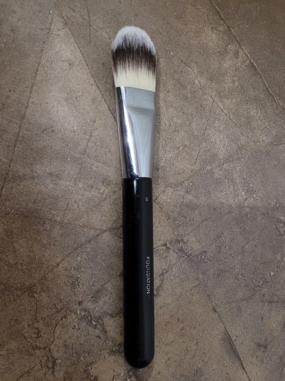 Chanel #6 Foundation Makeup Brush - Picture 7 of 7